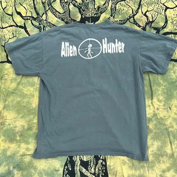 Alien 👽 hunter Roswell New Mexico on gilden 100% cotton shirt army green Size L - Picture 3 of 5